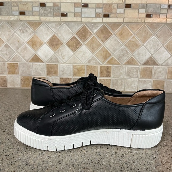 Soul Naturalizer Women’s Topaz2 Black Oxford Lace Up Sneaker Size 10W - Picture 5 of 10
